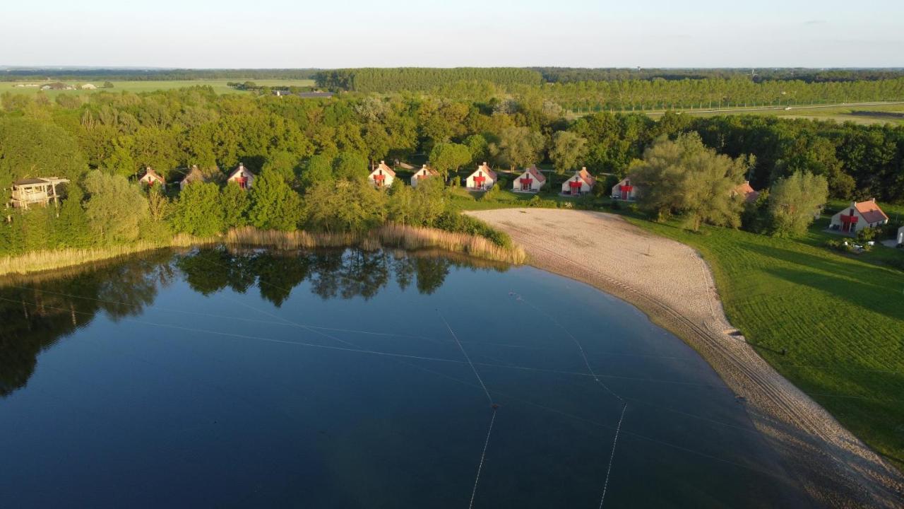 Vakantiepark 't Broeckhuys Hotel Ewijk Bagian luar foto