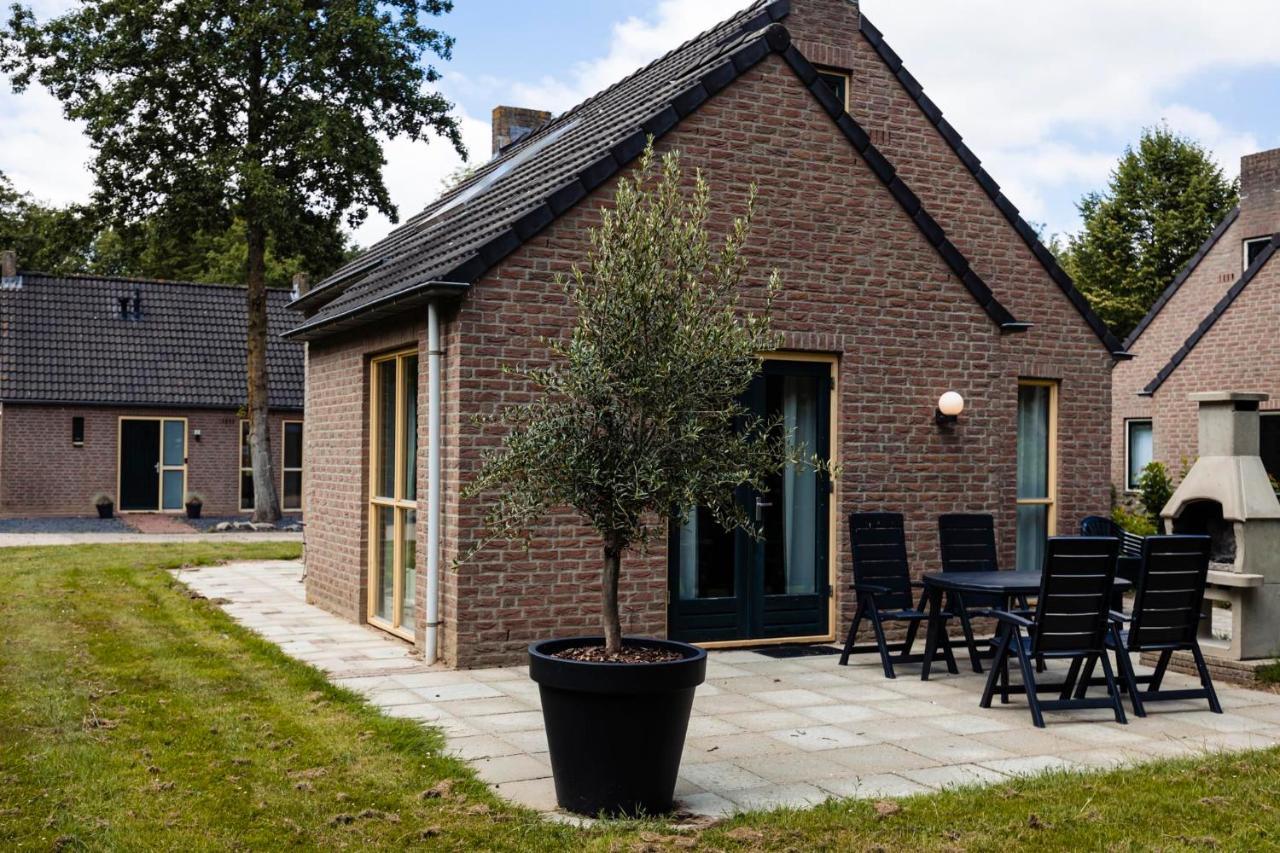 Vakantiepark 't Broeckhuys Hotel Ewijk Bagian luar foto