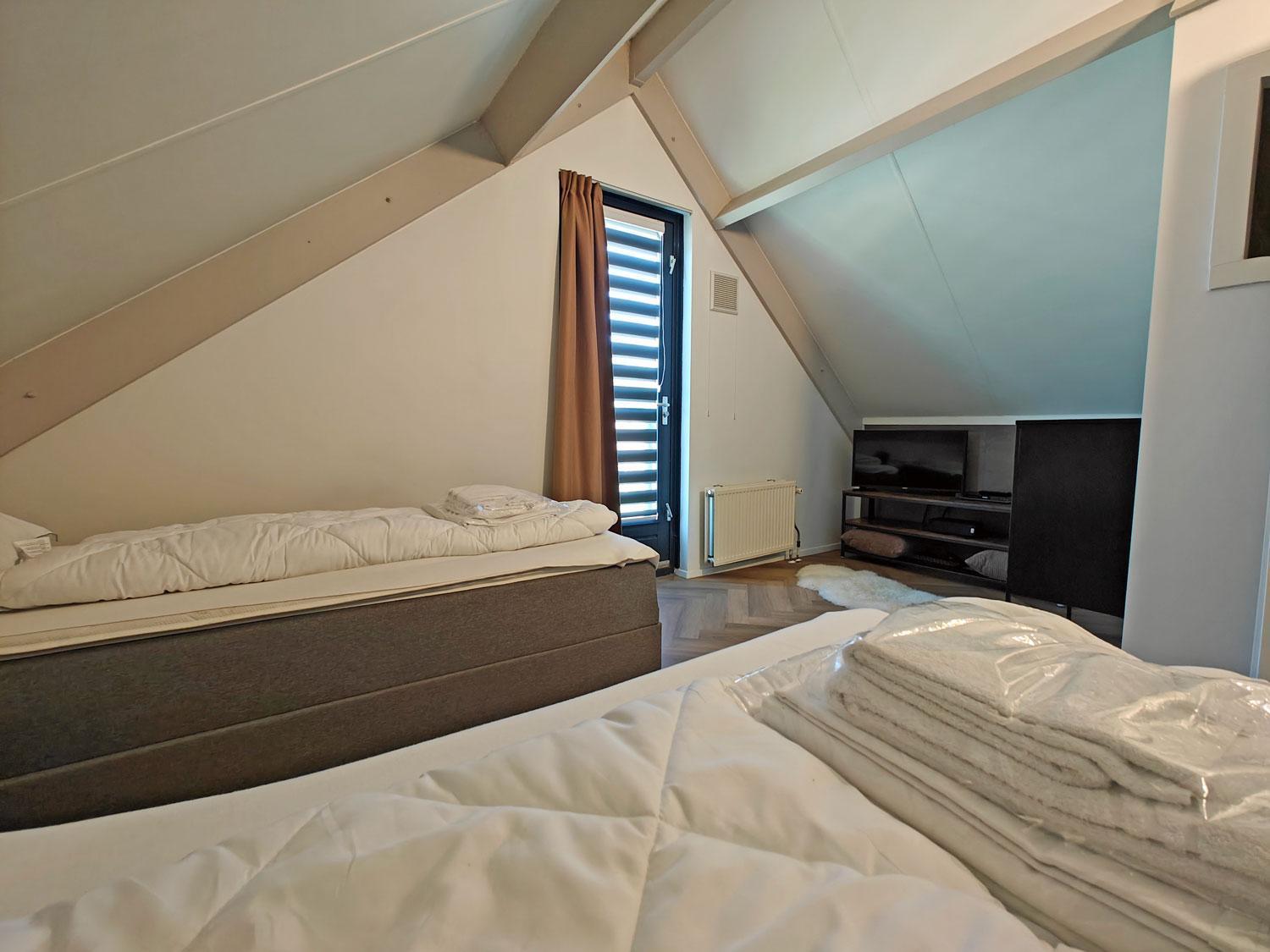 Vakantiepark 't Broeckhuys Hotel Ewijk Ruang foto